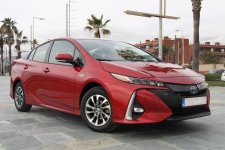 toyota-prius-hybride-rechargeable-phv-web.jpg