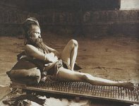 330px-Fakir_on_bed_of_nails_Benares_India_1907.jpg